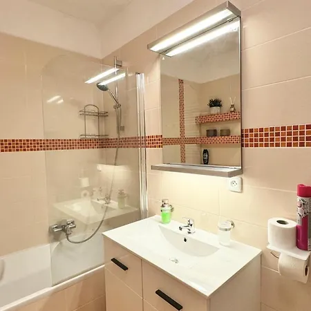 Apartment Comfort Place Brno, Hybesova *